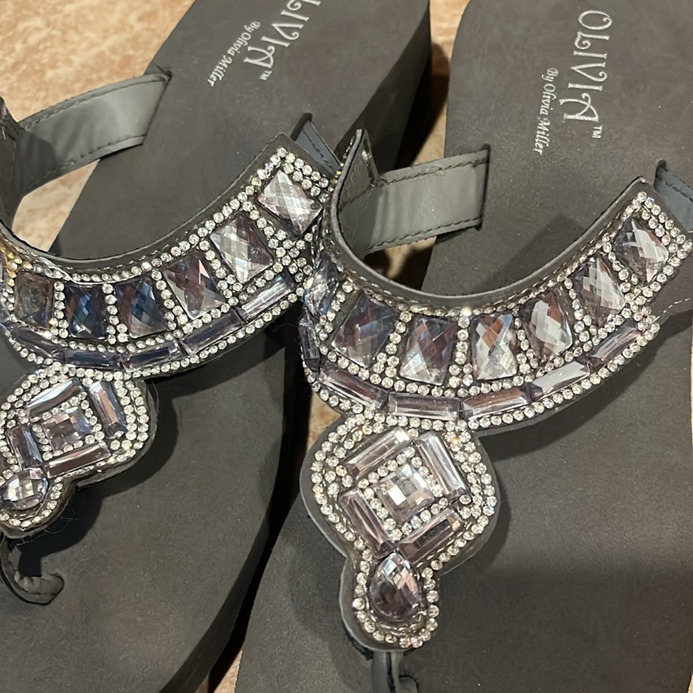 Olivia by Olivia Miller women’s sandals